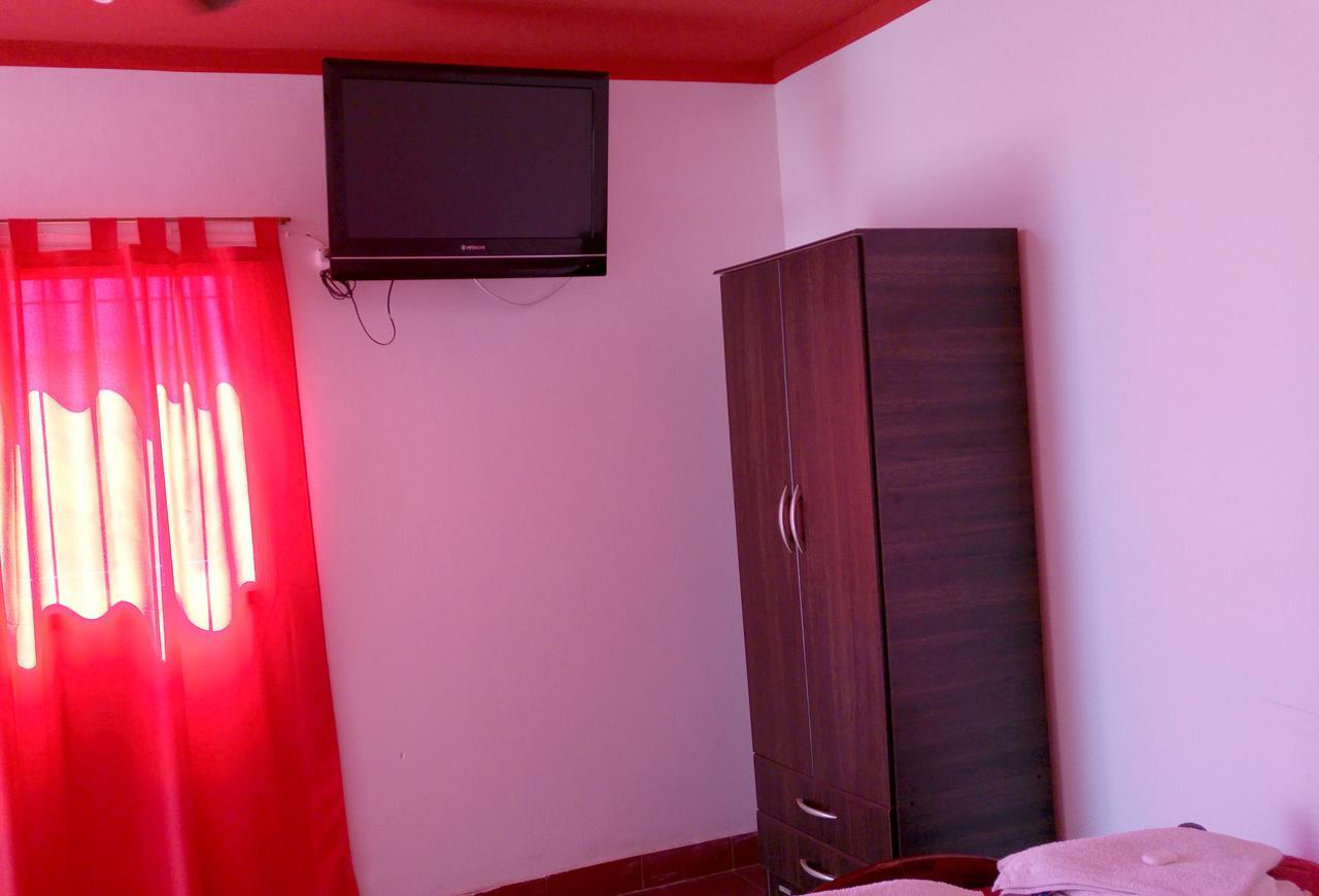 Hotel Samarana ลารีโอคา ภายนอก รูปภาพ